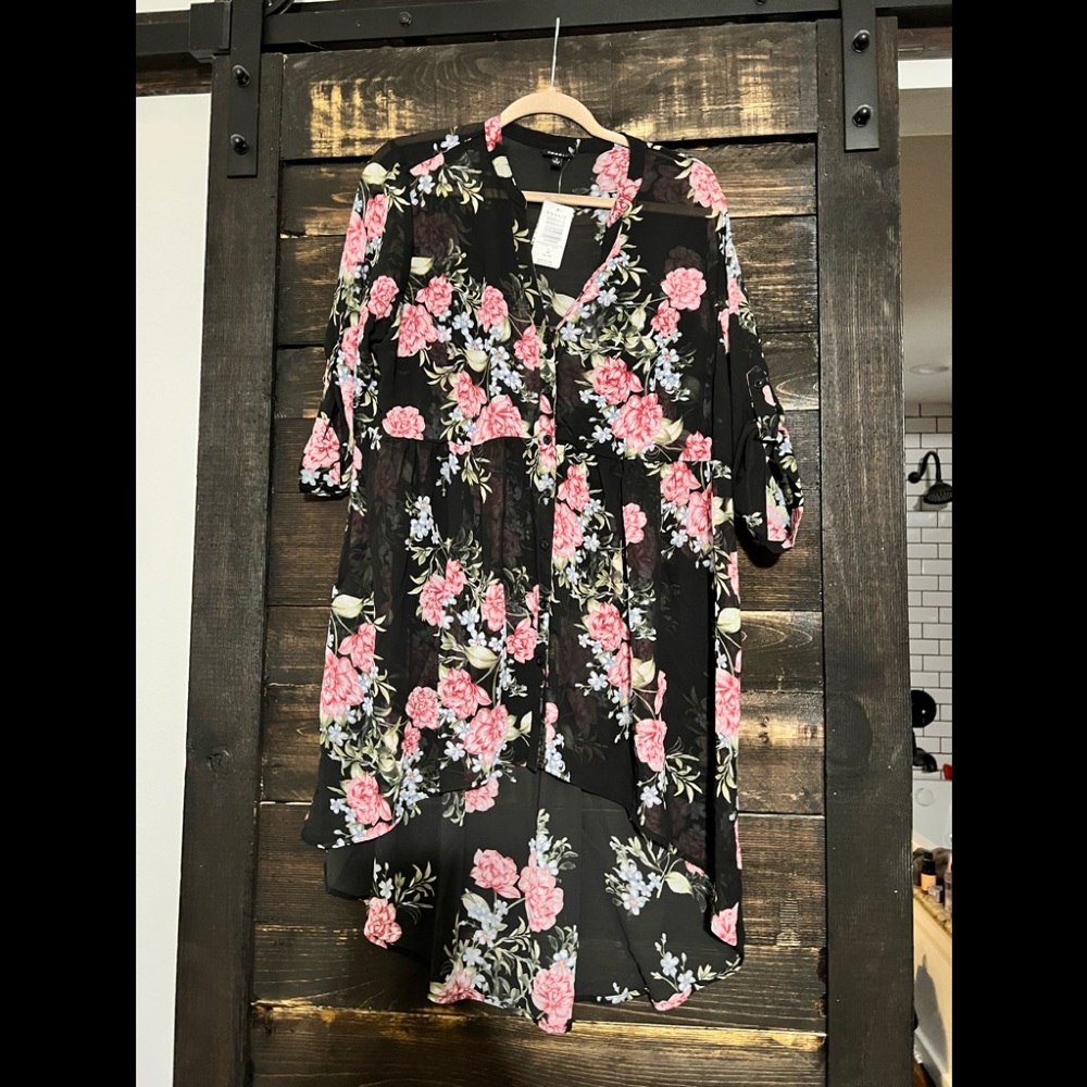 Torrid • Black Floral Blouse •